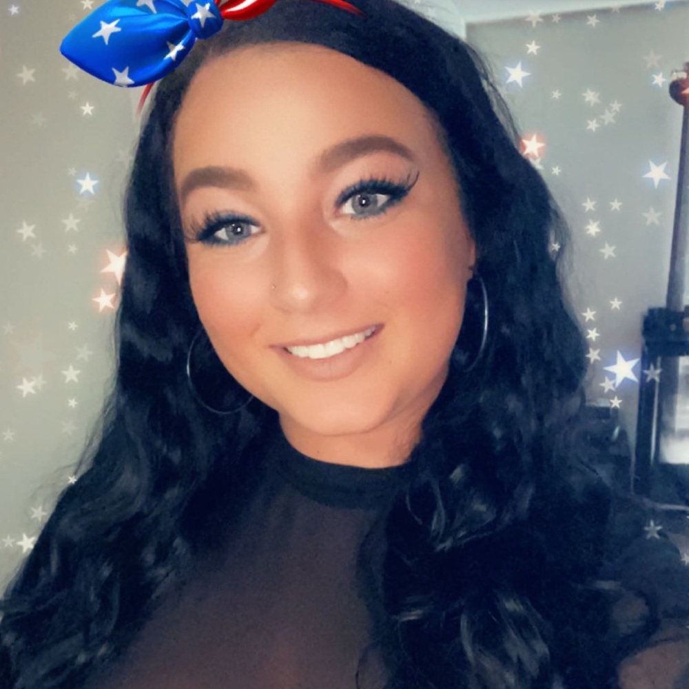 Meet your Posher, Carleigh